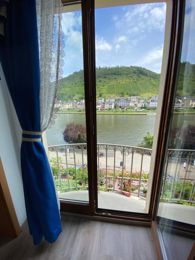 Holiday Apartment Mit Moselblick Im Moselhaus Cochem Bagian luar foto