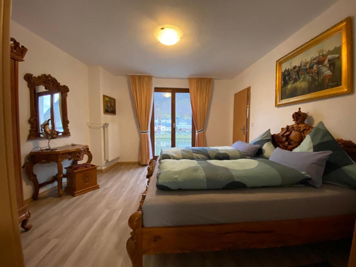 Holiday Apartment Mit Moselblick Im Moselhaus Cochem Bagian luar foto