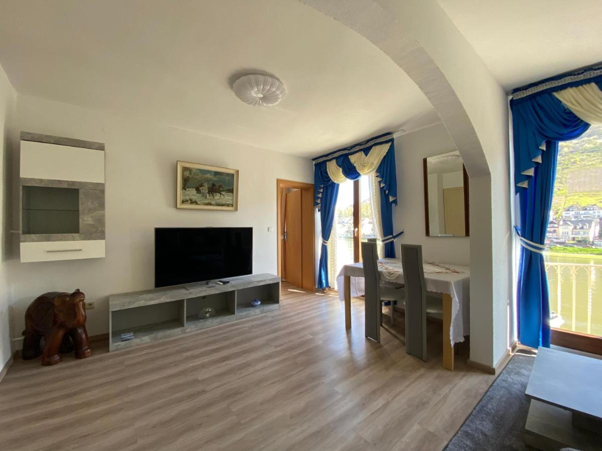 Holiday Apartment Mit Moselblick Im Moselhaus Cochem Bagian luar foto
