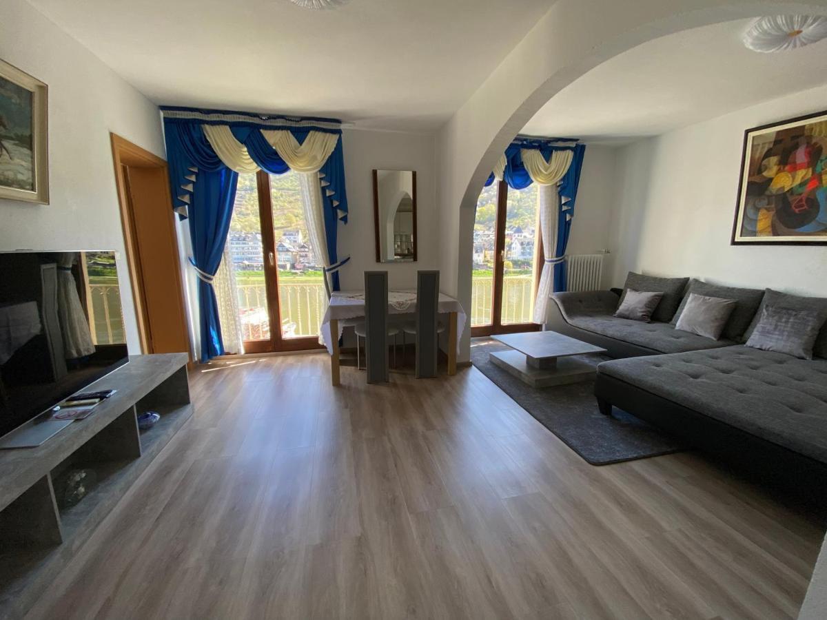 Holiday Apartment Mit Moselblick Im Moselhaus Cochem Bagian luar foto